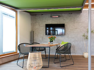 Ausstellung und Über Uns